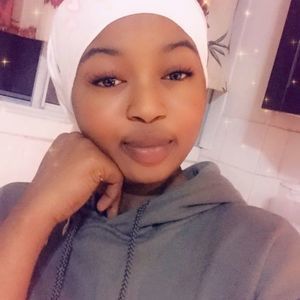 Meet your Posher, Yasmine